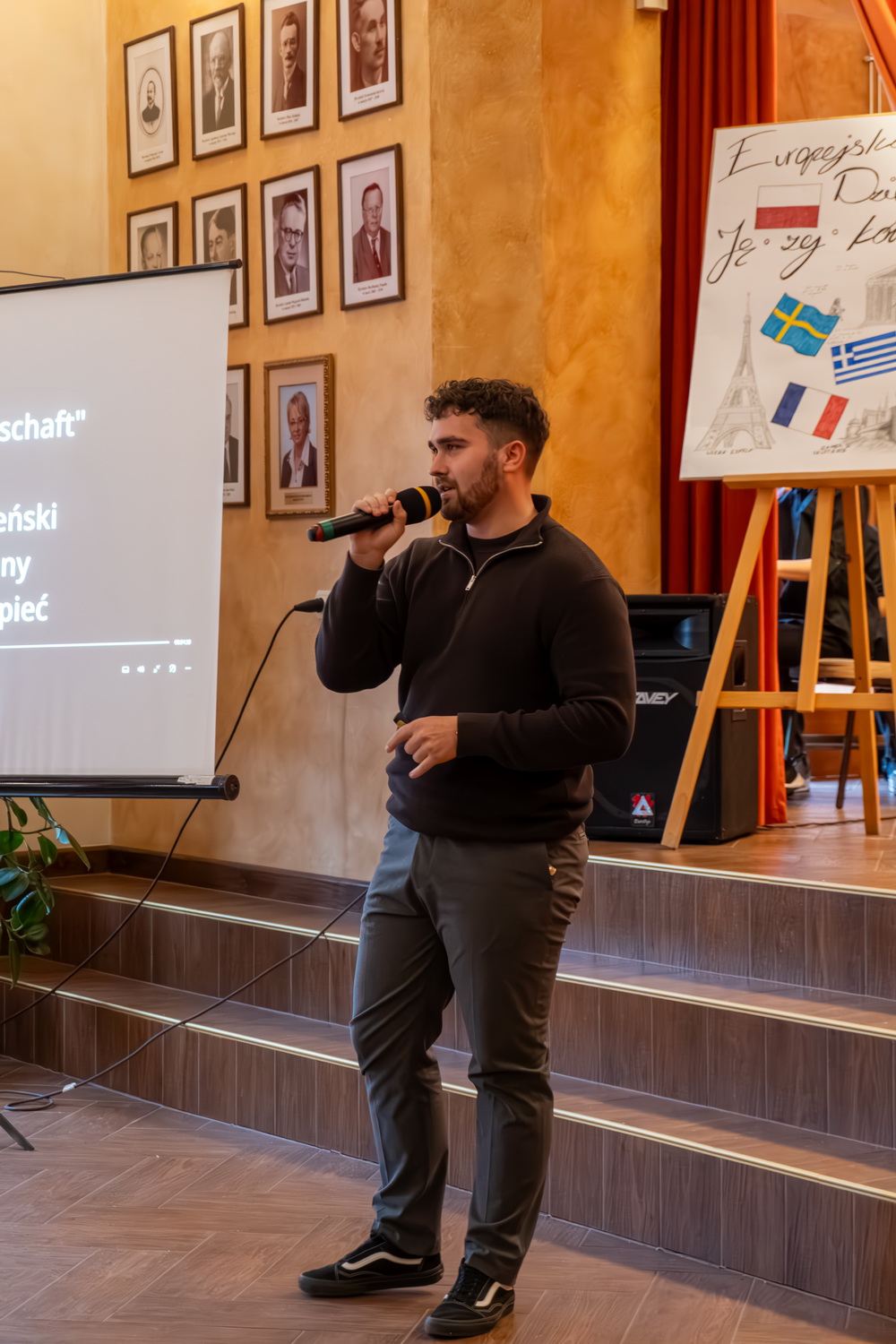 Zdjęcie DZIEŃ JĘZYKÓW OBCYCH 26.09.2025 (14 z 34)a6221267-baba-4658-a4d5-ec2c8d3d725a.jpg w galerii Europejski Dzień Języków (26.09.2025)